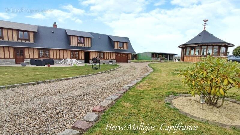 Maison à CANY-BARVILLE