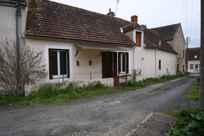 Maison à SAINT-AMAND-MONTROND