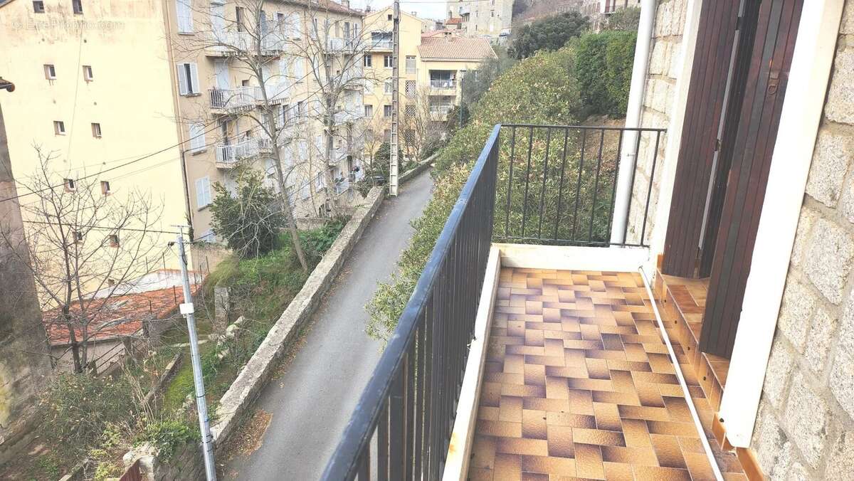 Appartement à SARTENE