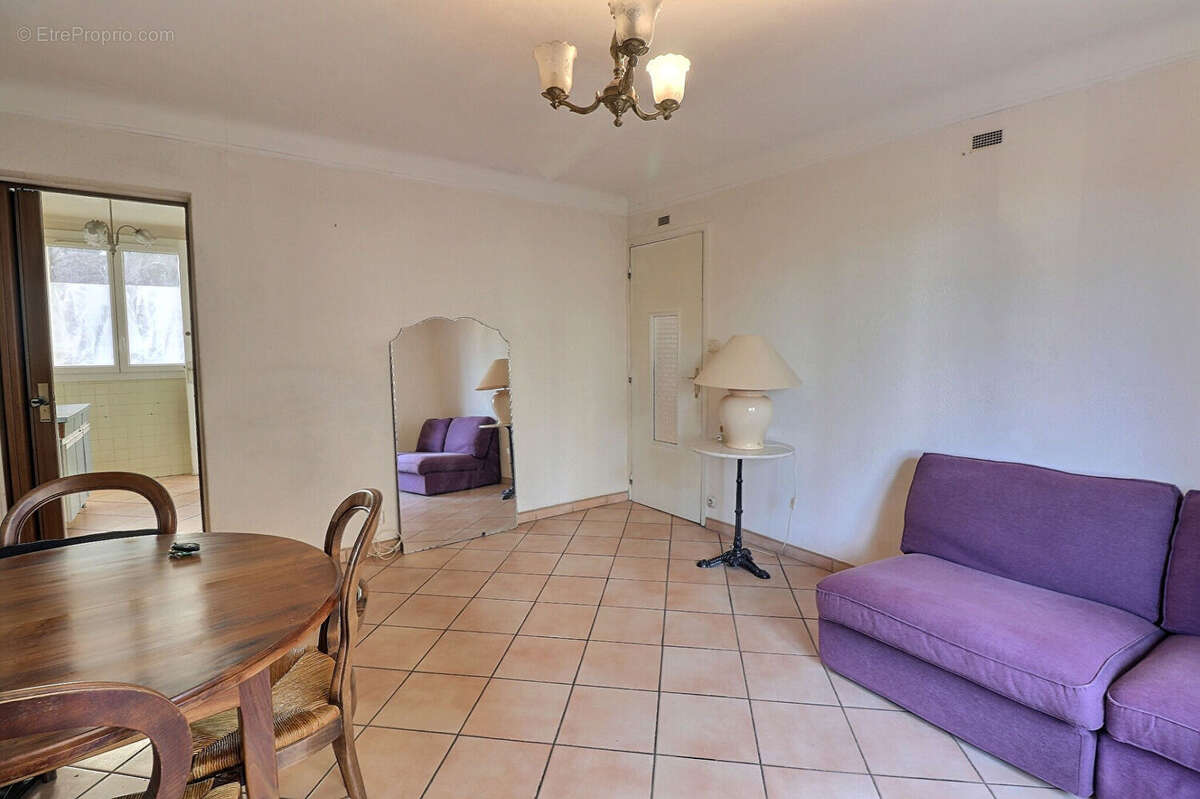 Appartement à MARSEILLE-13E