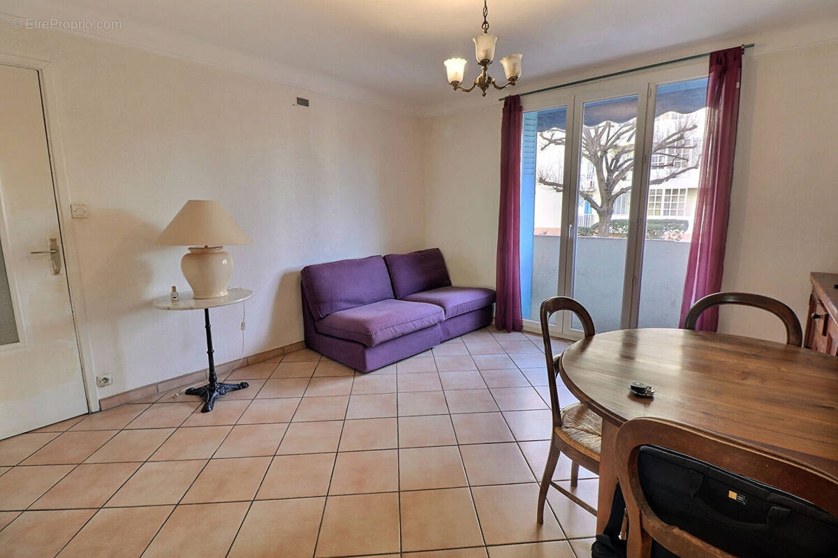 Appartement à MARSEILLE-13E