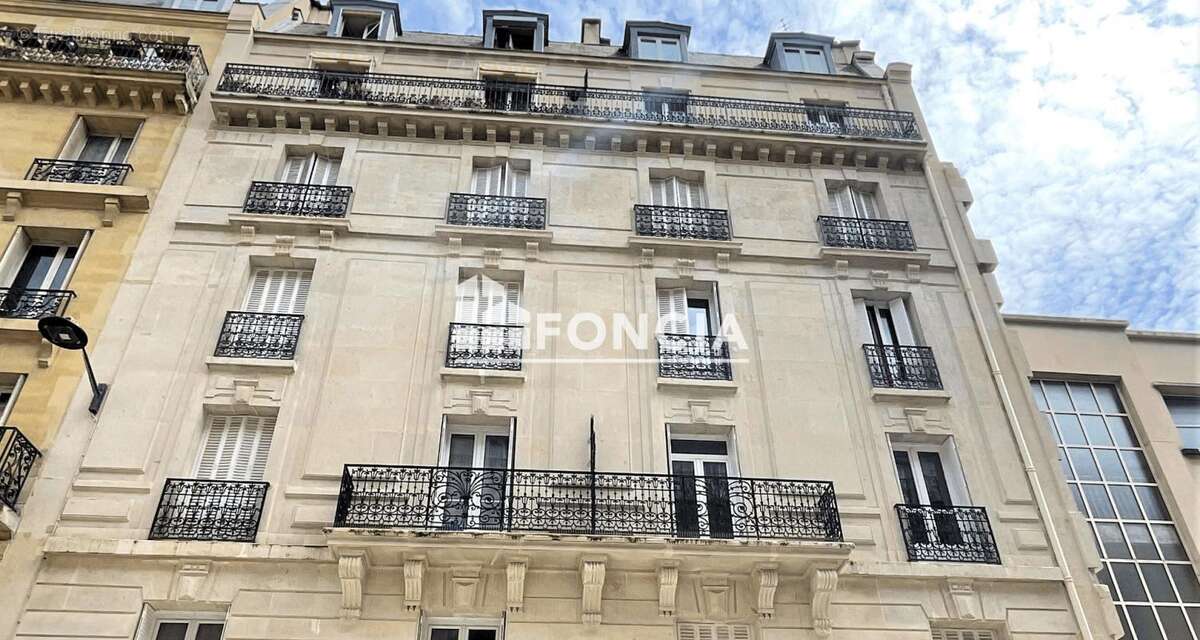 Appartement à PARIS-14E