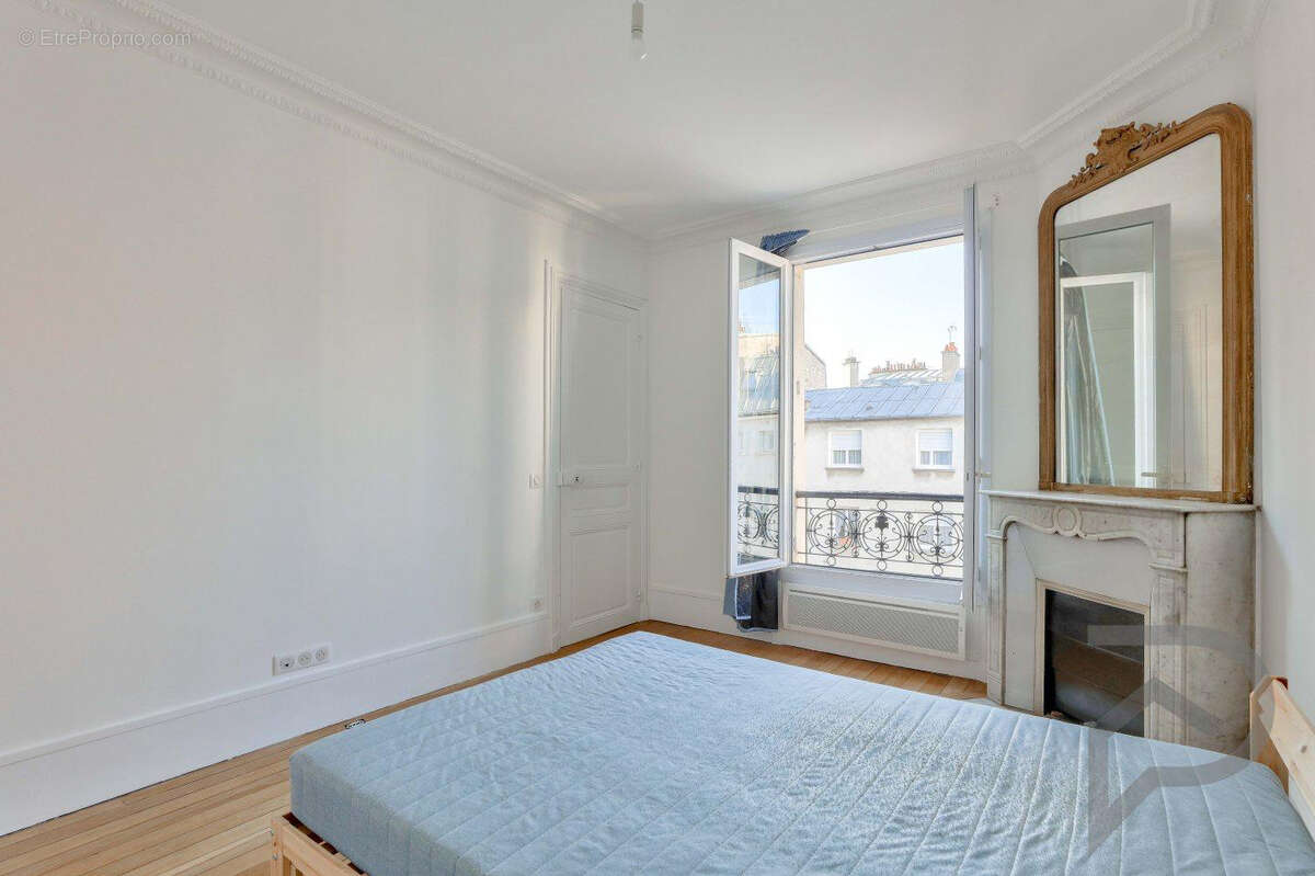 Appartement à PARIS-5E