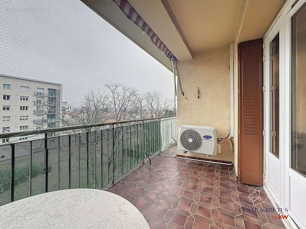 Appartement à VILLEURBANNE