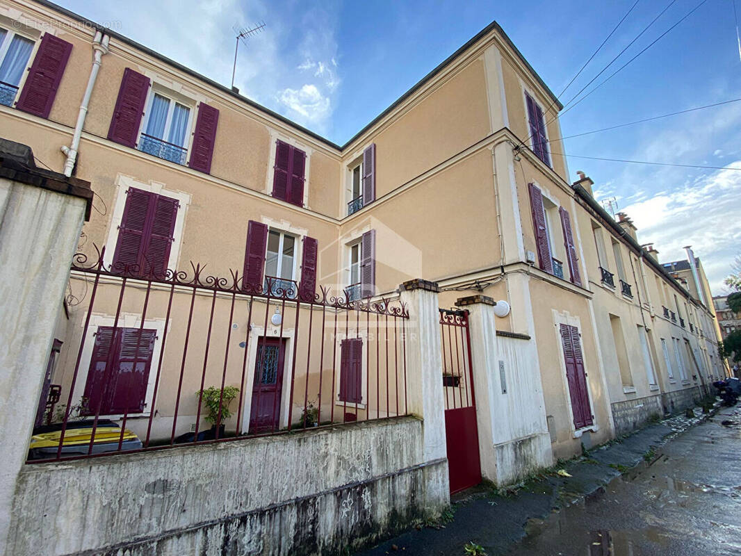 Appartement à IVRY-SUR-SEINE