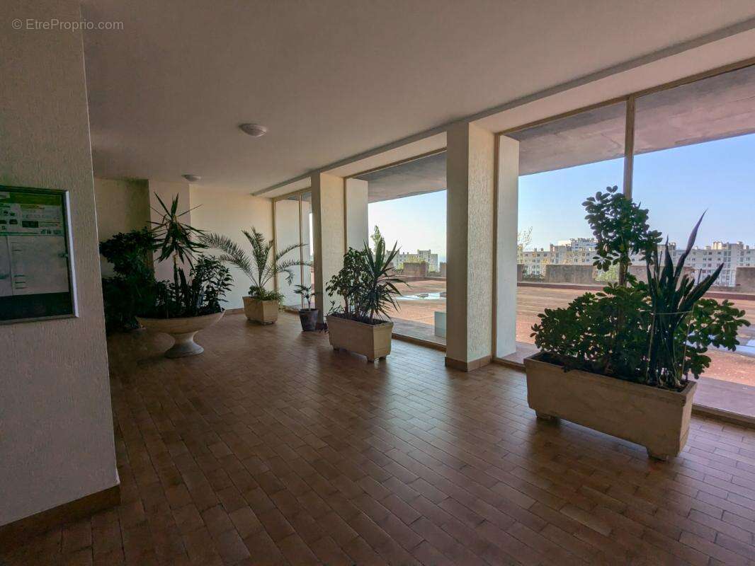 Appartement à MARSEILLE-9E