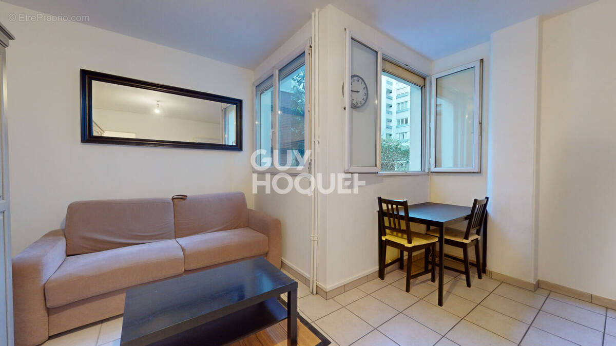 Appartement à PARIS-20E