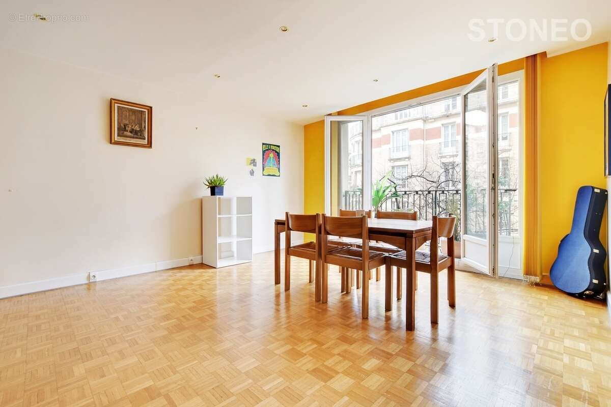 Appartement à PARIS-15E