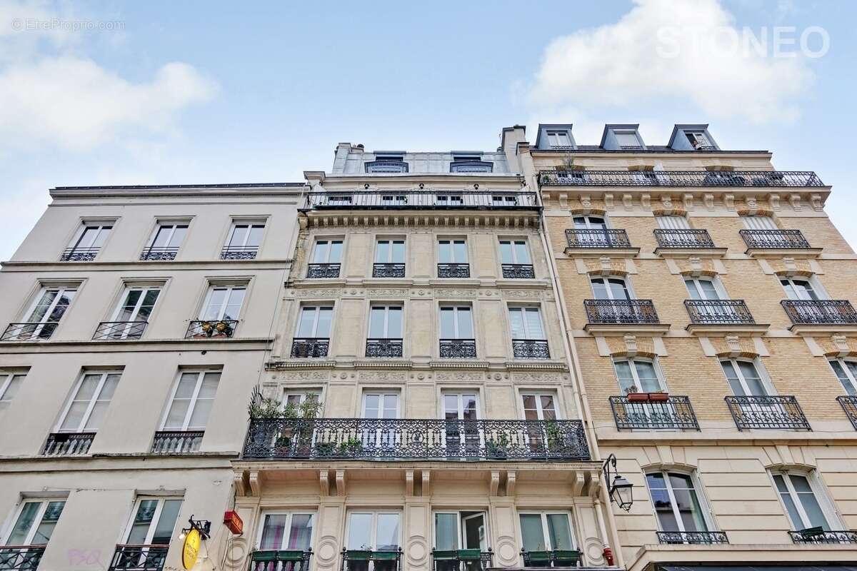 Appartement à PARIS-2E