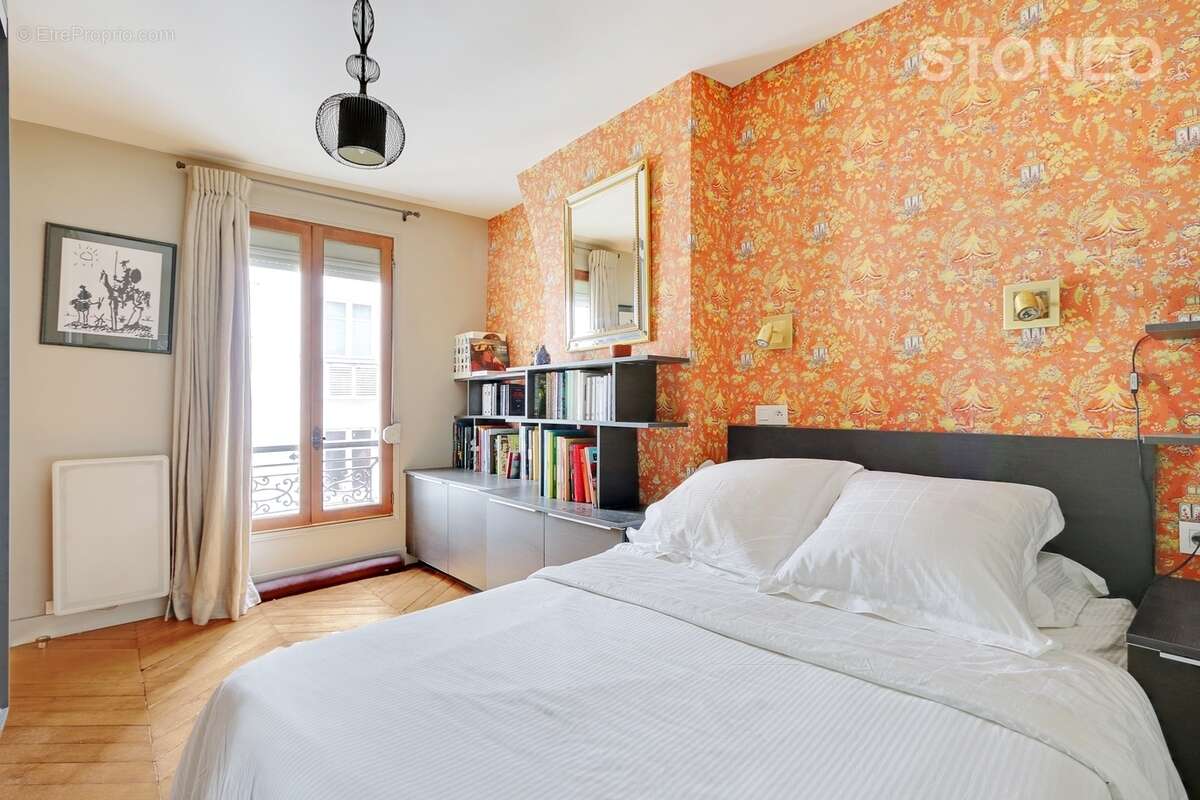 Appartement à PARIS-2E