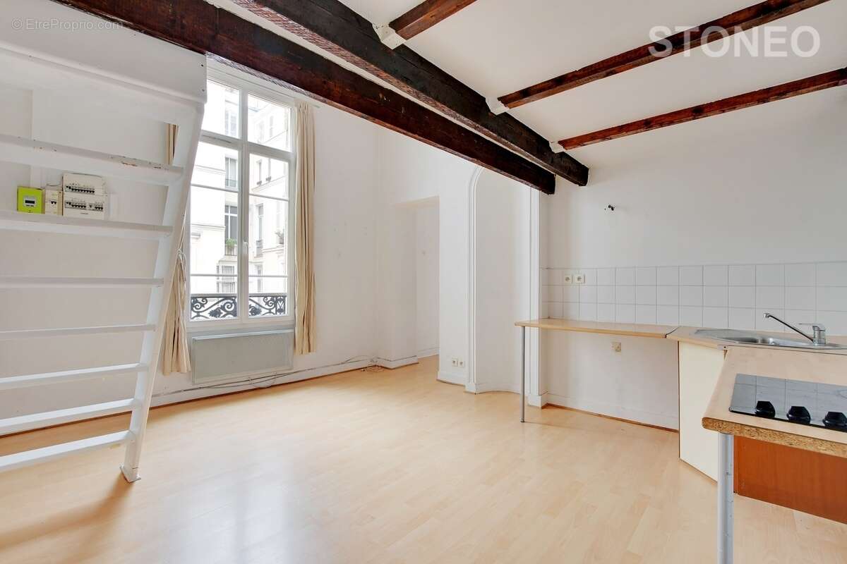 Appartement à PARIS-3E