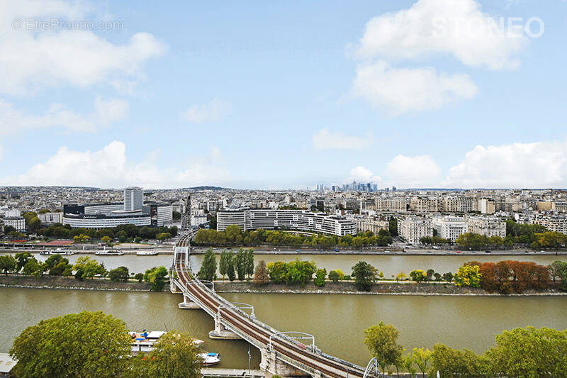 Appartement à PARIS-15E