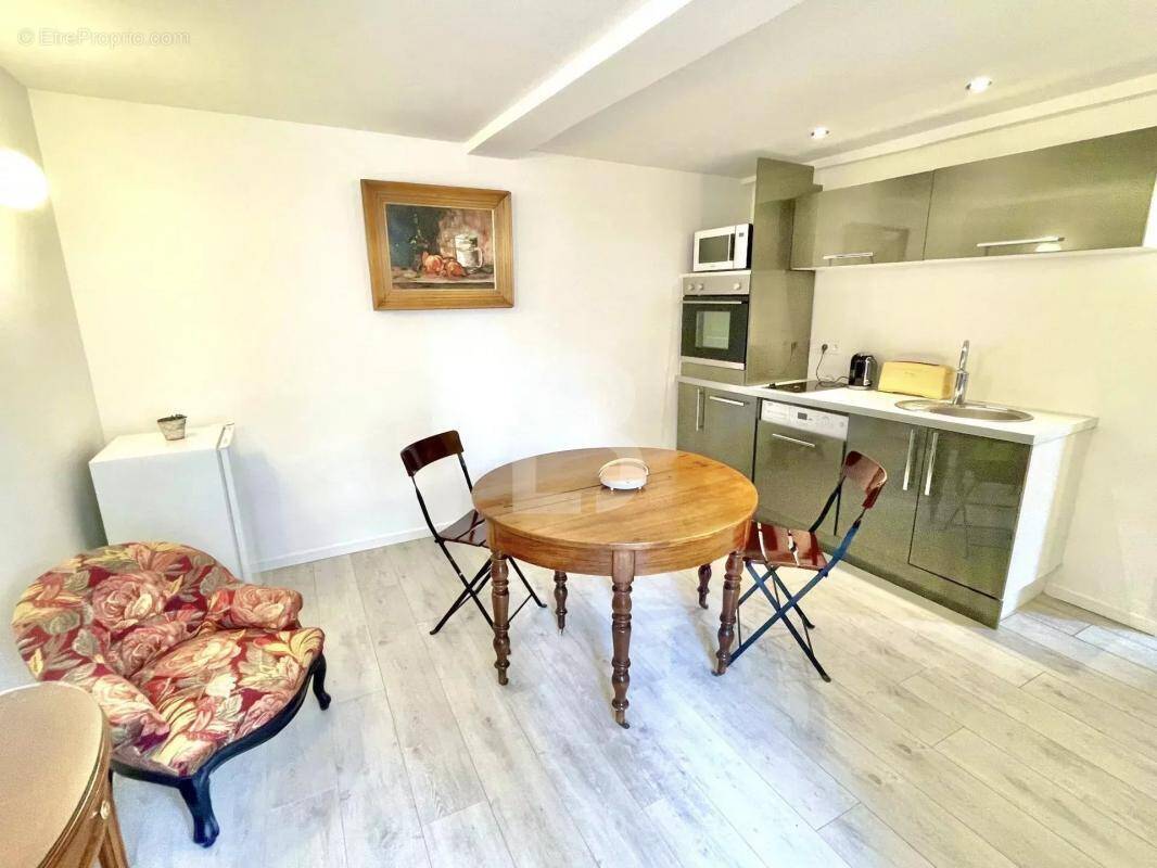 Appartement à VALBONNE