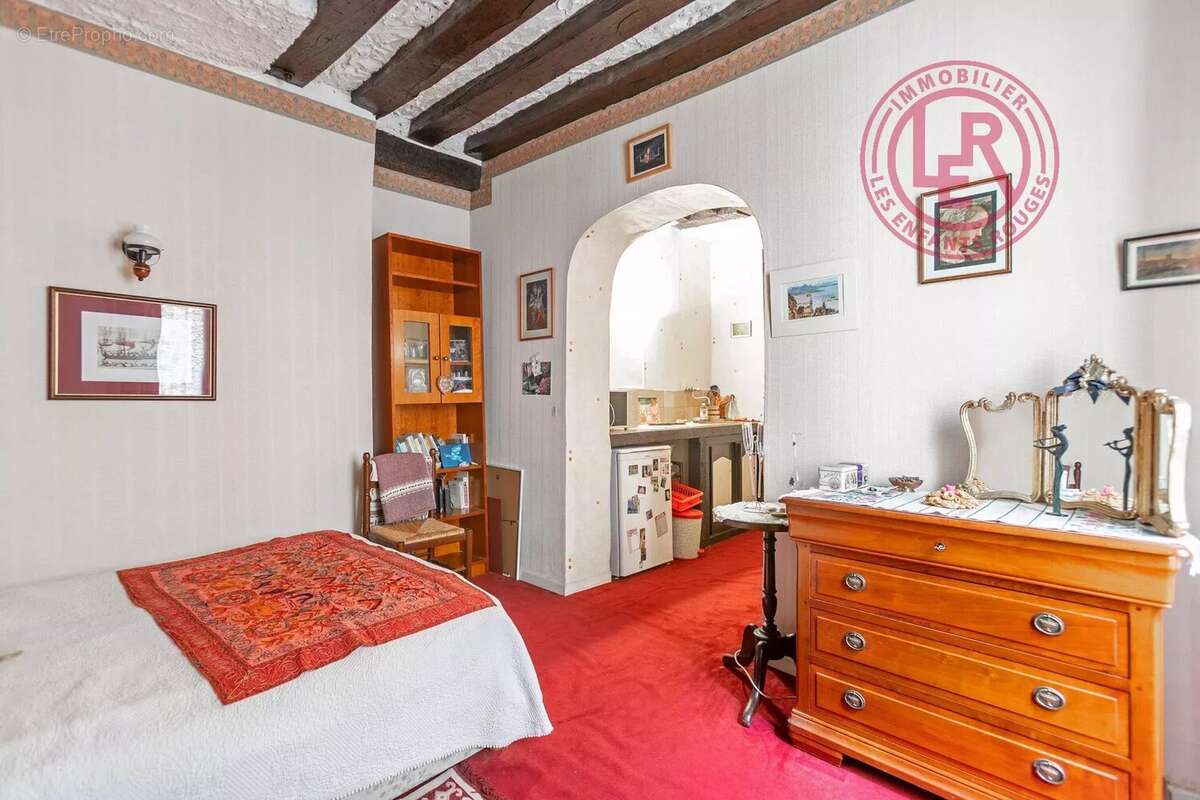 Appartement à PARIS-4E