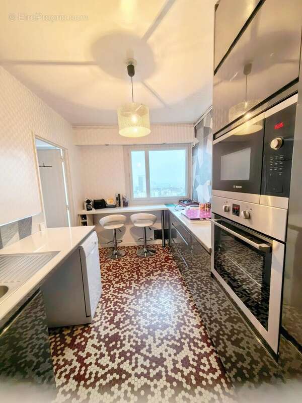 Appartement à PARIS-20E