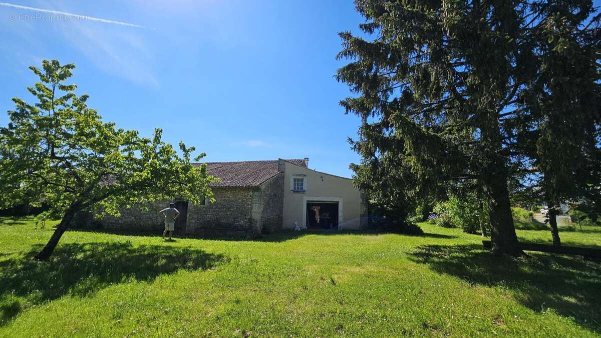 Maison à ARDIN