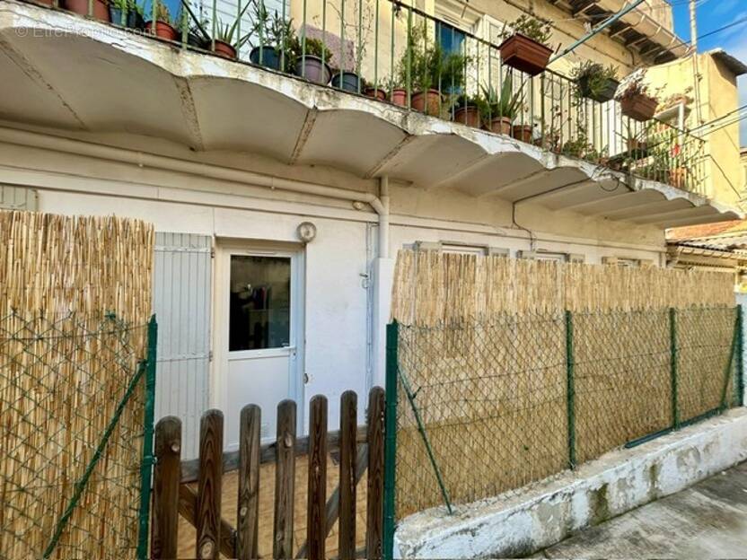 Appartement à MARSEILLE-3E