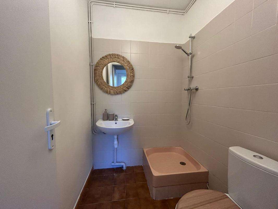 Appartement à MARSEILLE-3E