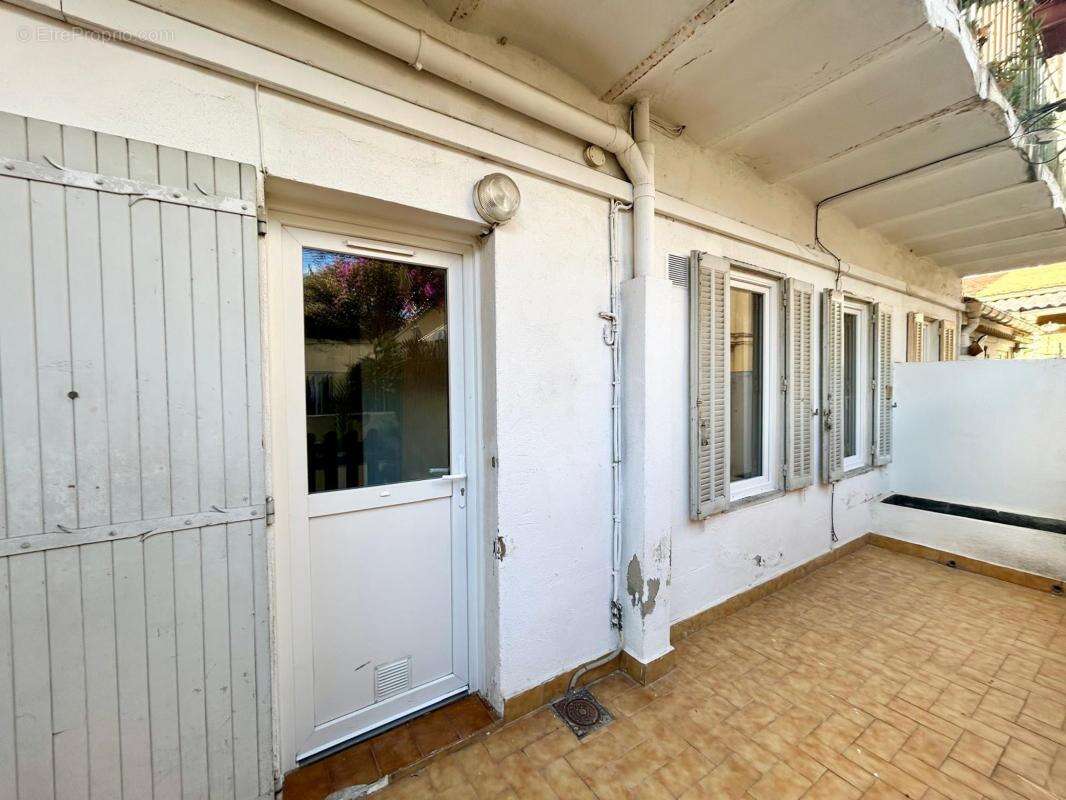 Appartement à MARSEILLE-3E