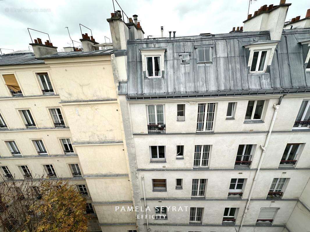 Appartement à PARIS-9E