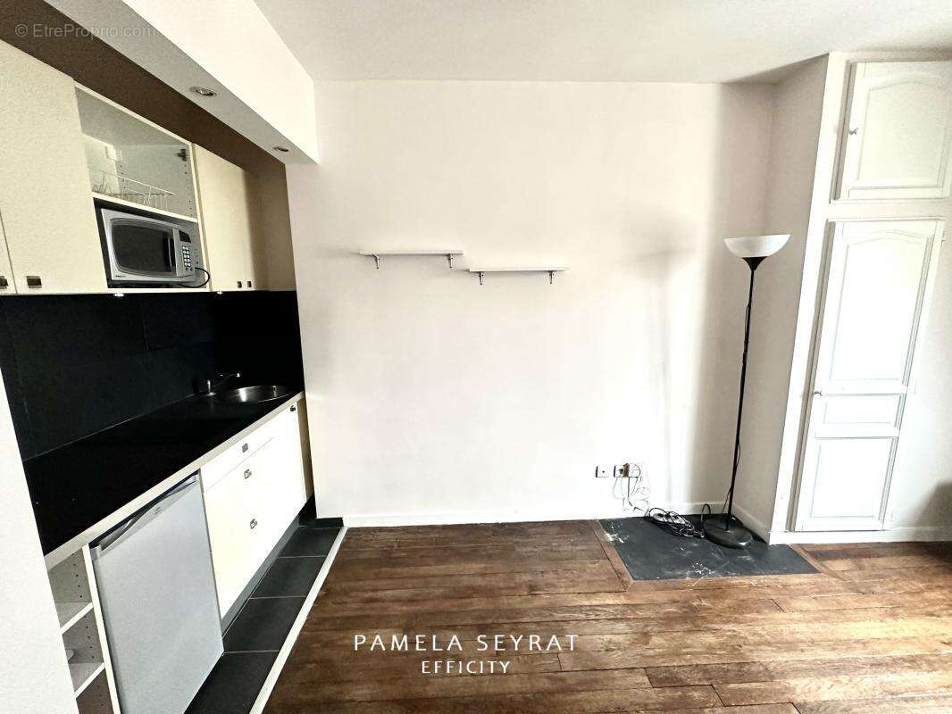 Appartement à PARIS-9E