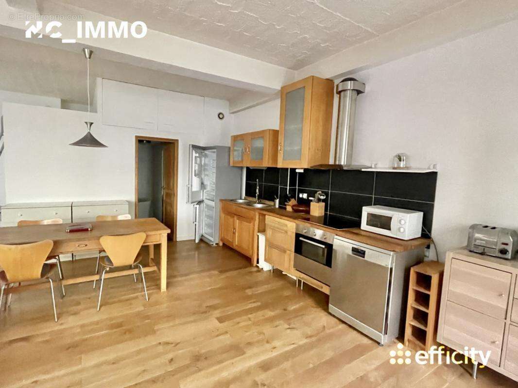 Appartement à SAINT-DENIS