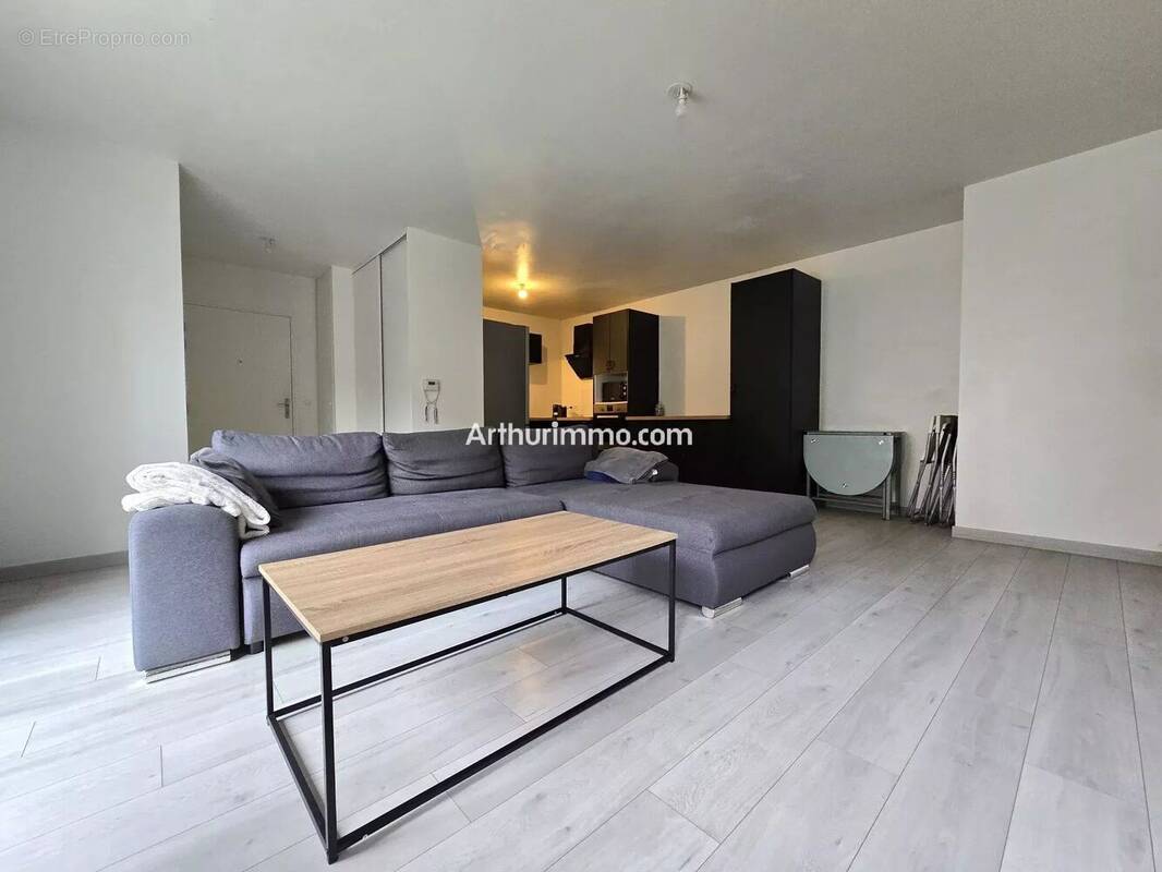 Appartement à CHENNEVIERES-SUR-MARNE