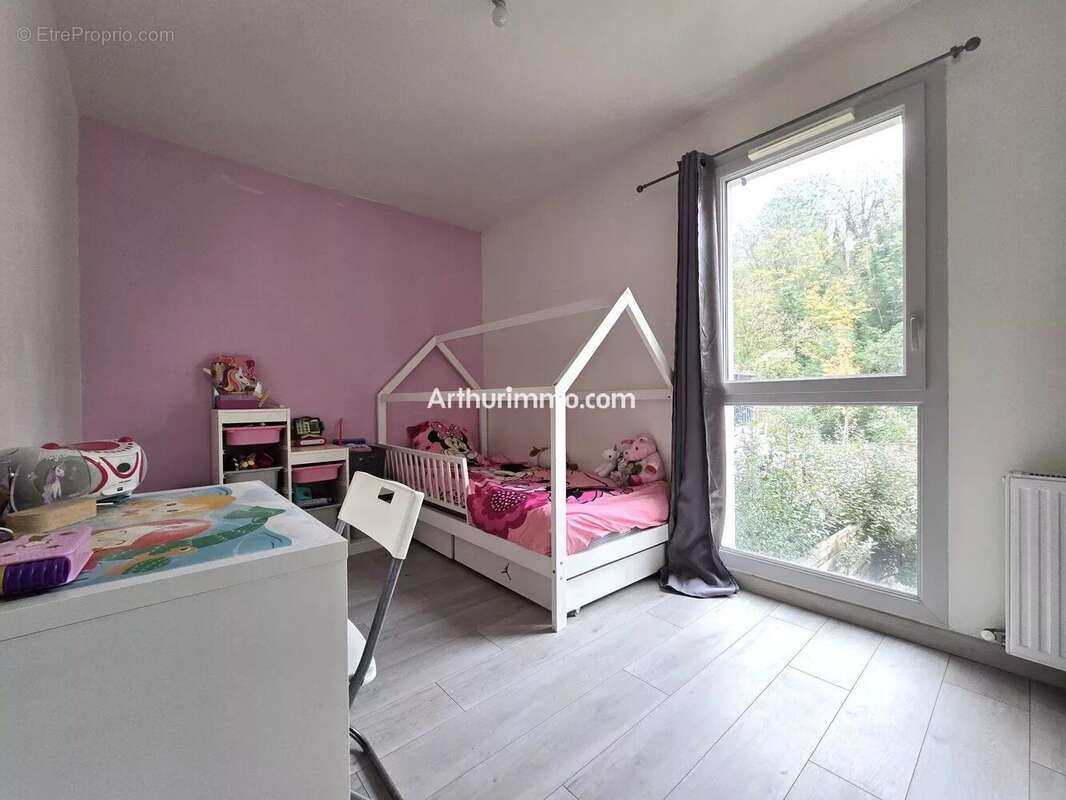 Appartement à CHENNEVIERES-SUR-MARNE