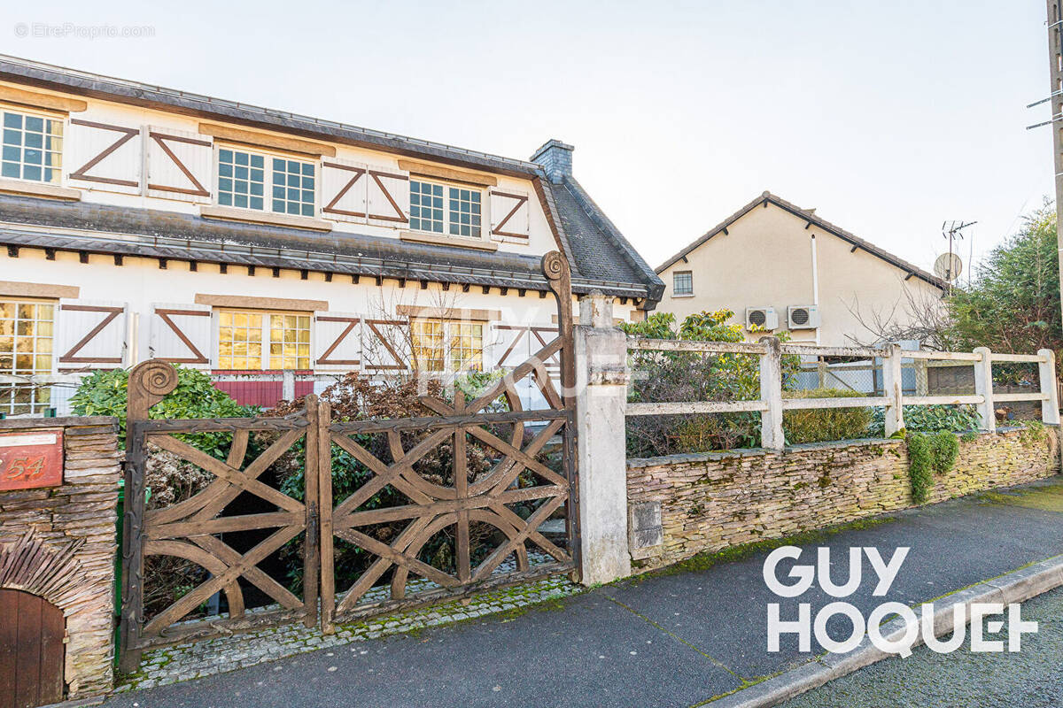 Maison à SAVIGNY-SUR-ORGE