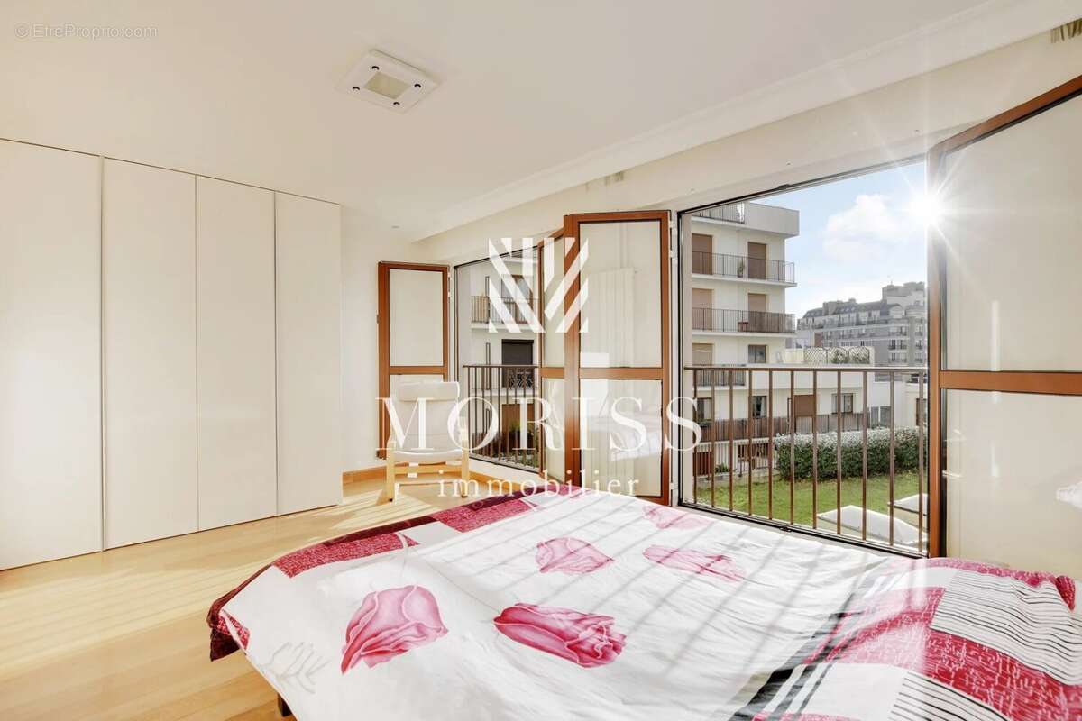 Appartement à PARIS-11E