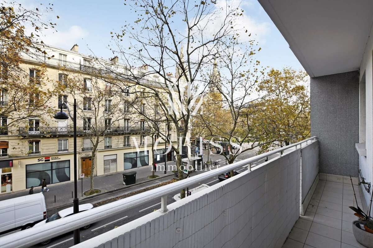 Appartement à PARIS-11E