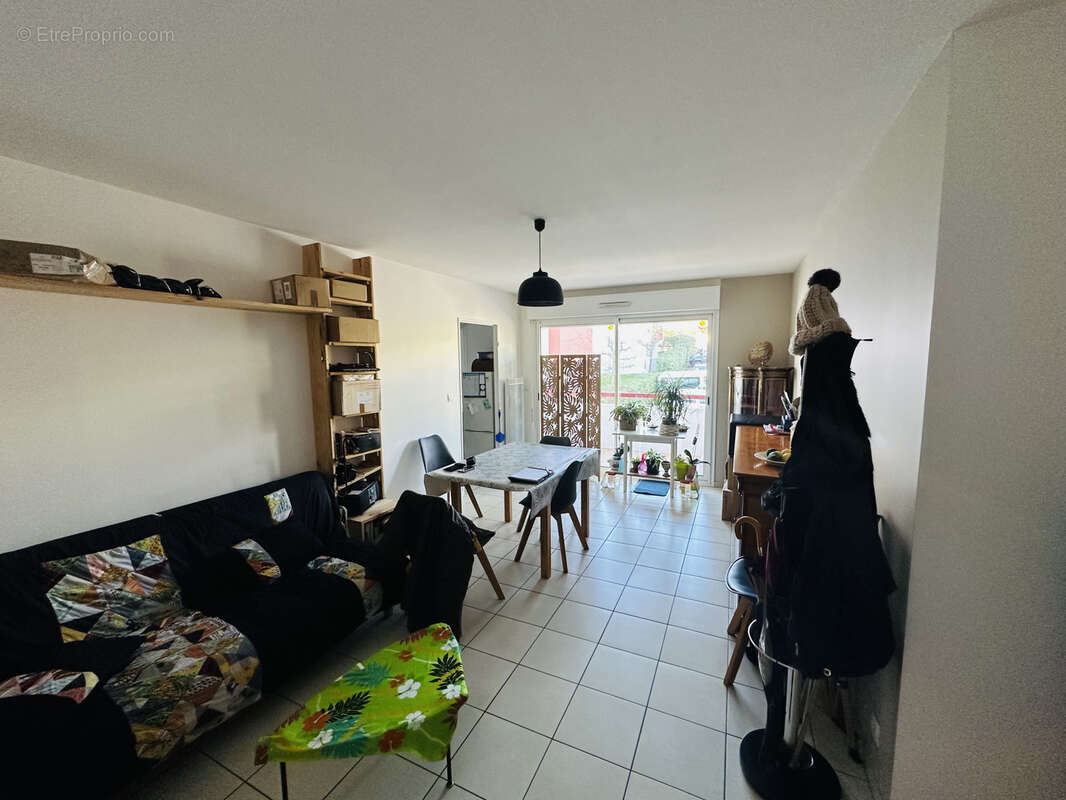 Appartement à URT