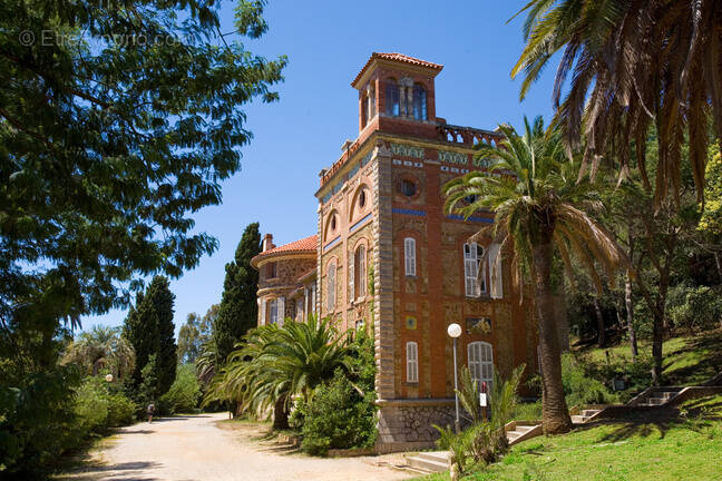 Appartement à LA LONDE-LES-MAURES