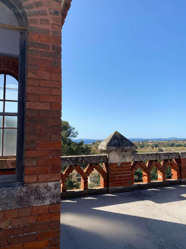 Appartement à LA LONDE-LES-MAURES