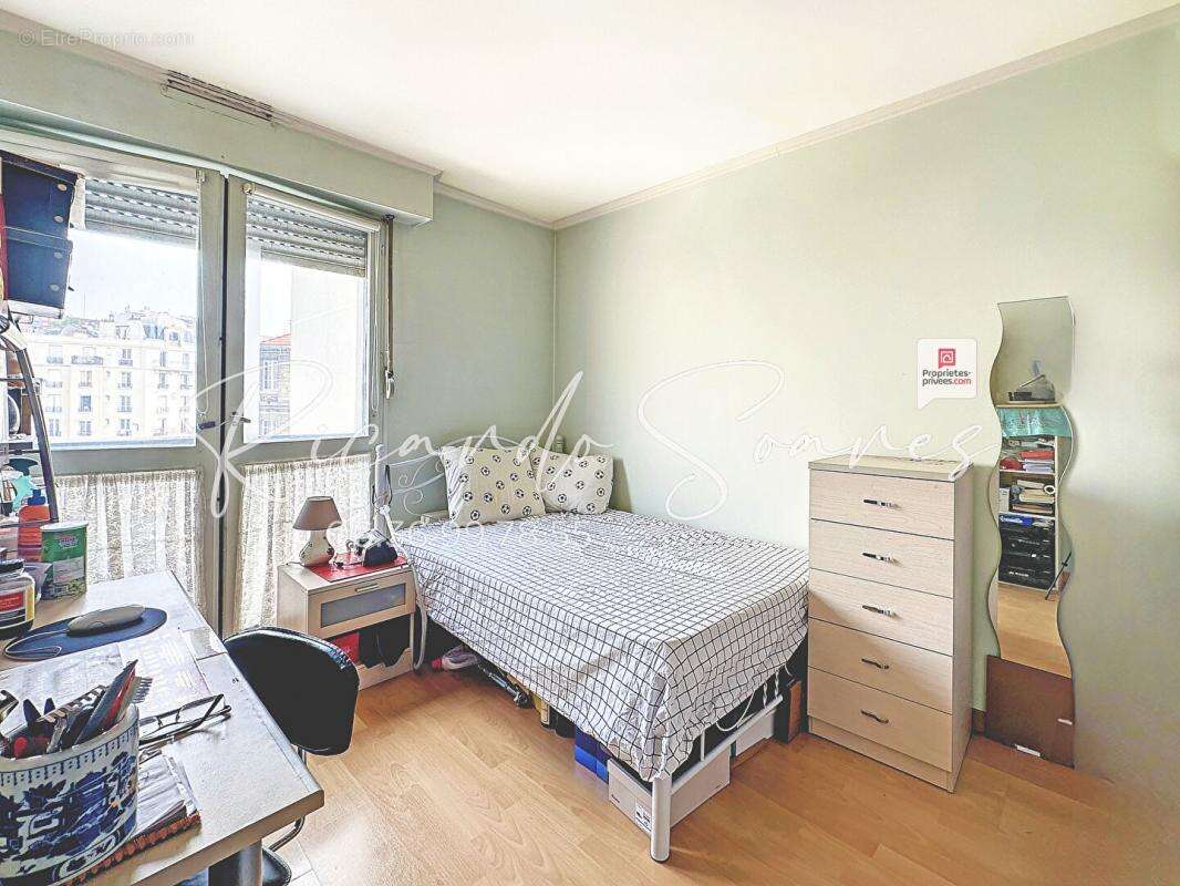 Appartement à PARIS-19E