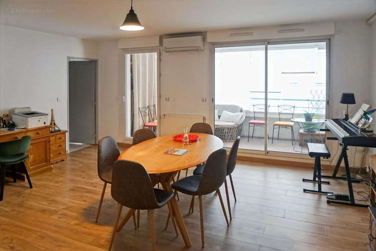 Appartement à MARSEILLE-8E