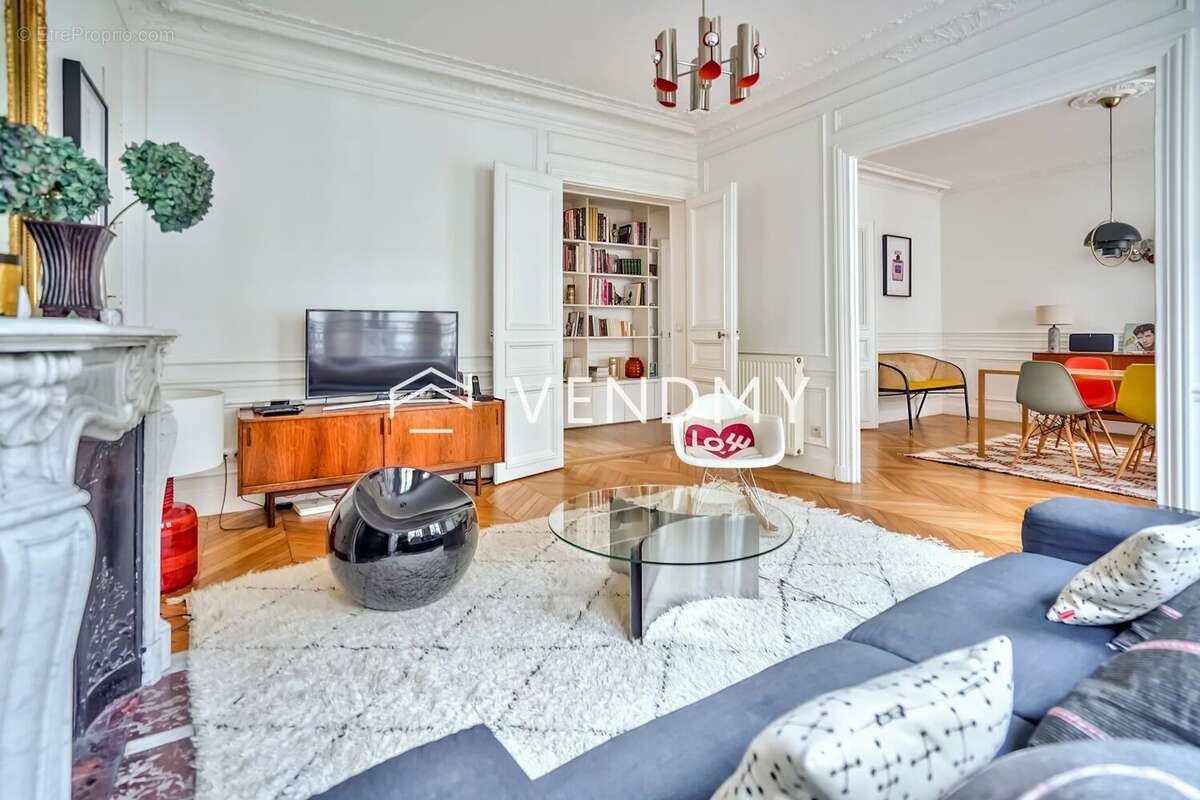 Appartement à PARIS-9E