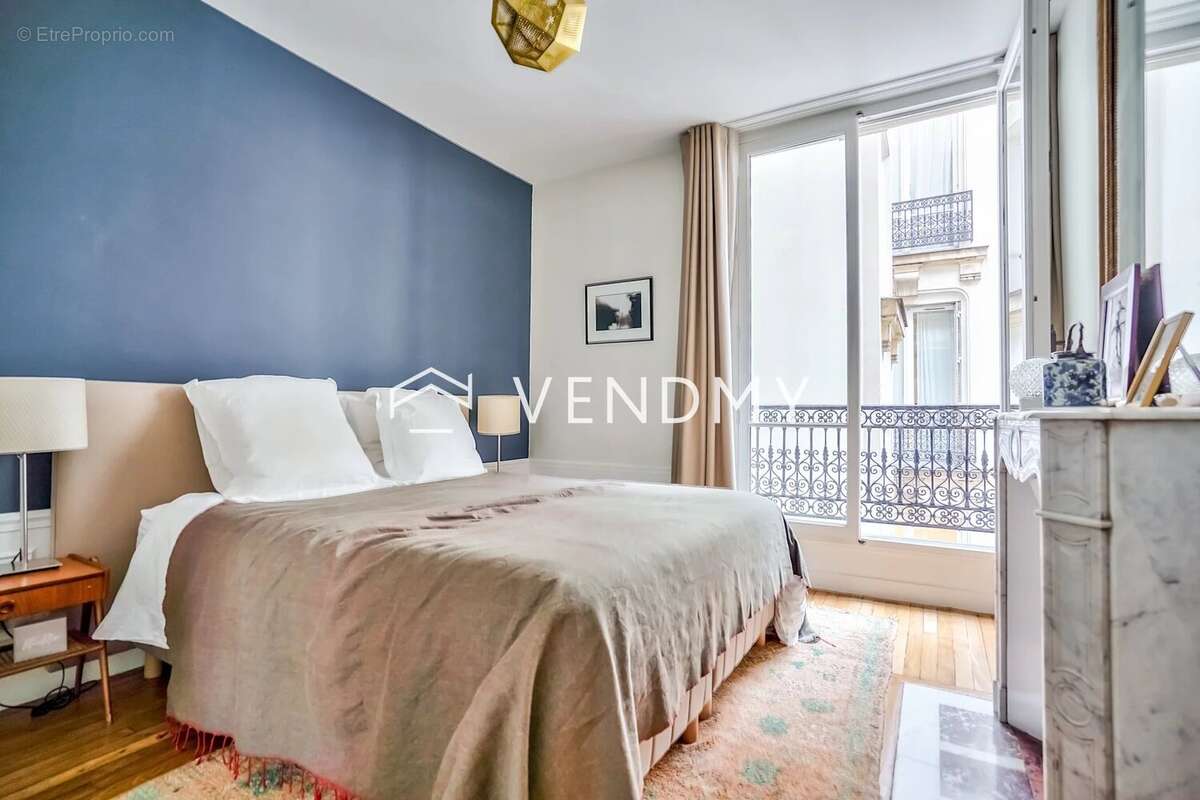 Appartement à PARIS-9E