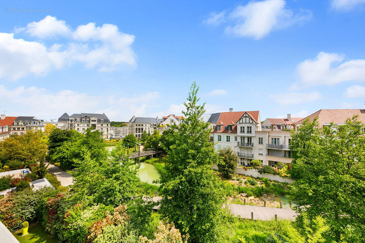 Appartement à LE PLESSIS-ROBINSON