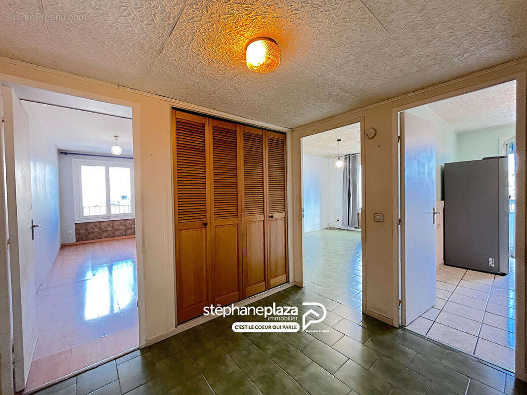 Appartement à MARSEILLE-3E