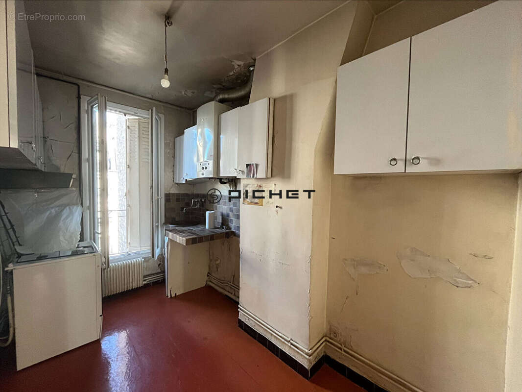 Appartement à PARIS-14E