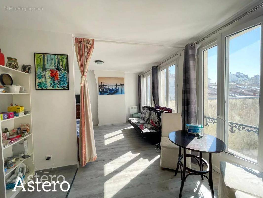 Appartement à PARIS-11E