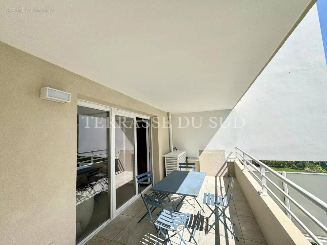 Appartement à MARSEILLE-8E