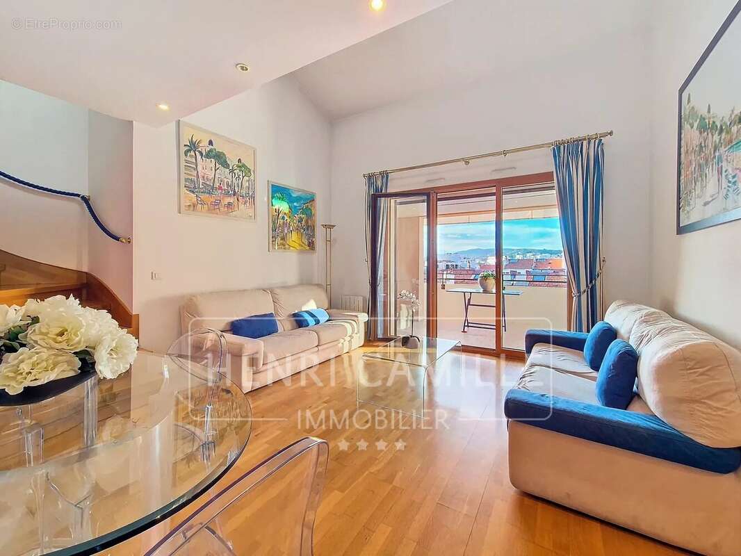 Appartement à CANNES