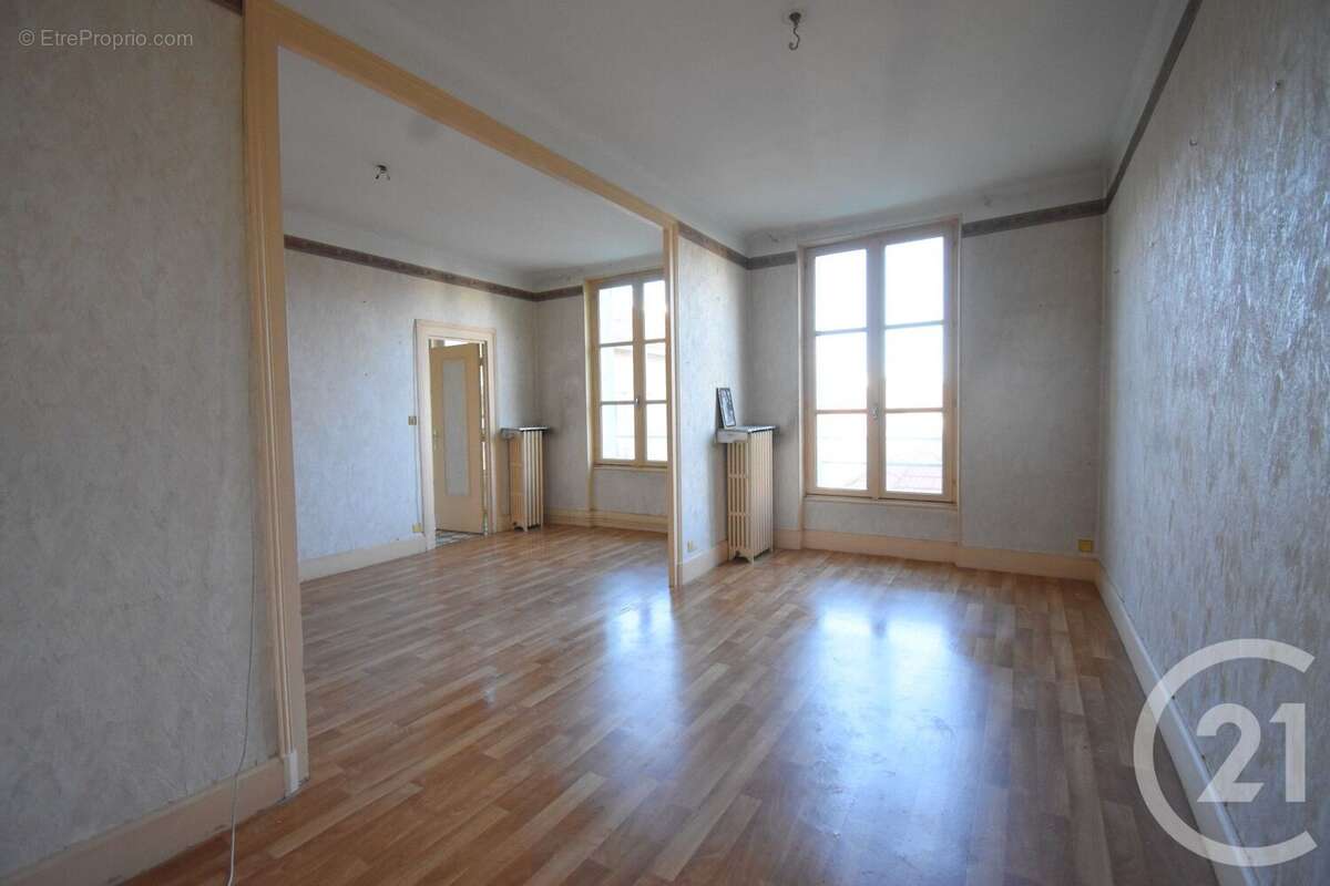 Appartement à VICHY