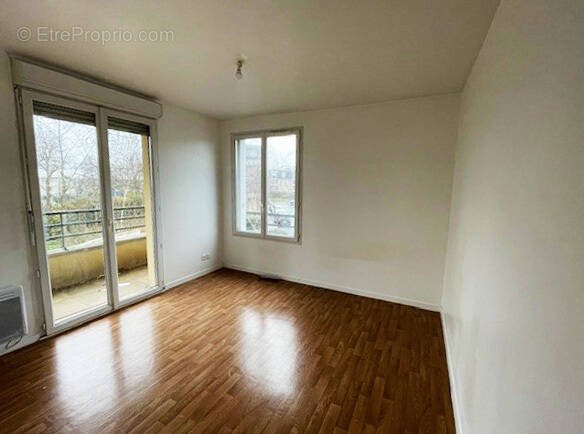 Appartement à VIGNEUX-SUR-SEINE