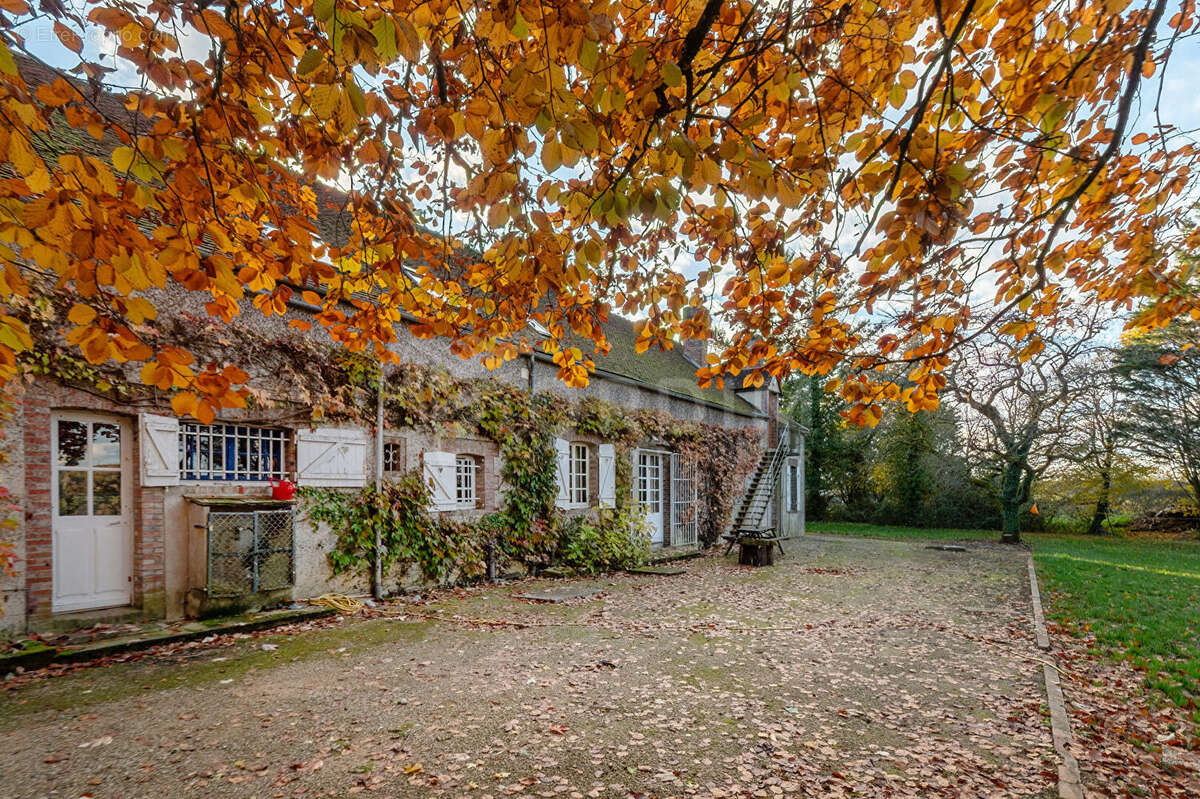 Maison à FLOGNY-LA-CHAPELLE