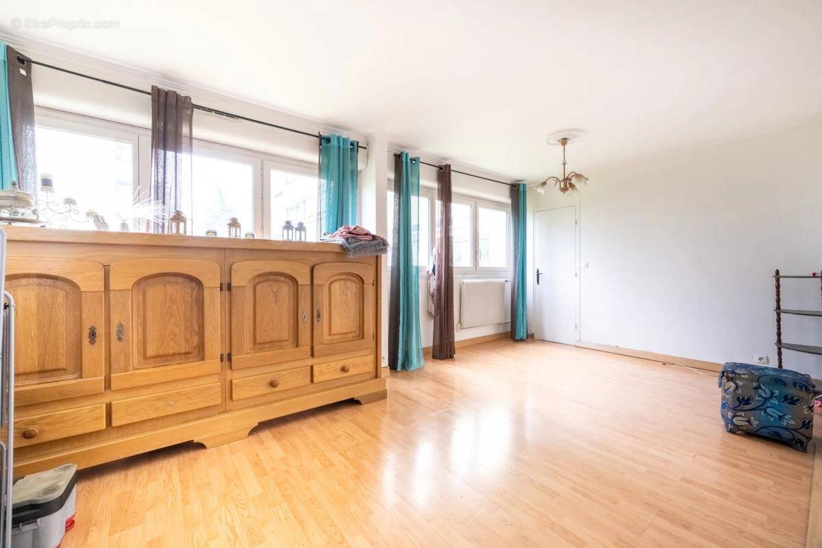 Appartement à PONTOISE