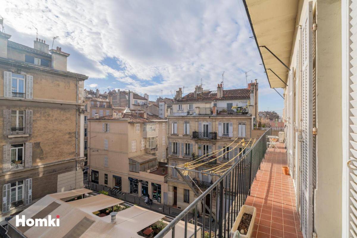 Appartement à MARSEILLE-1E