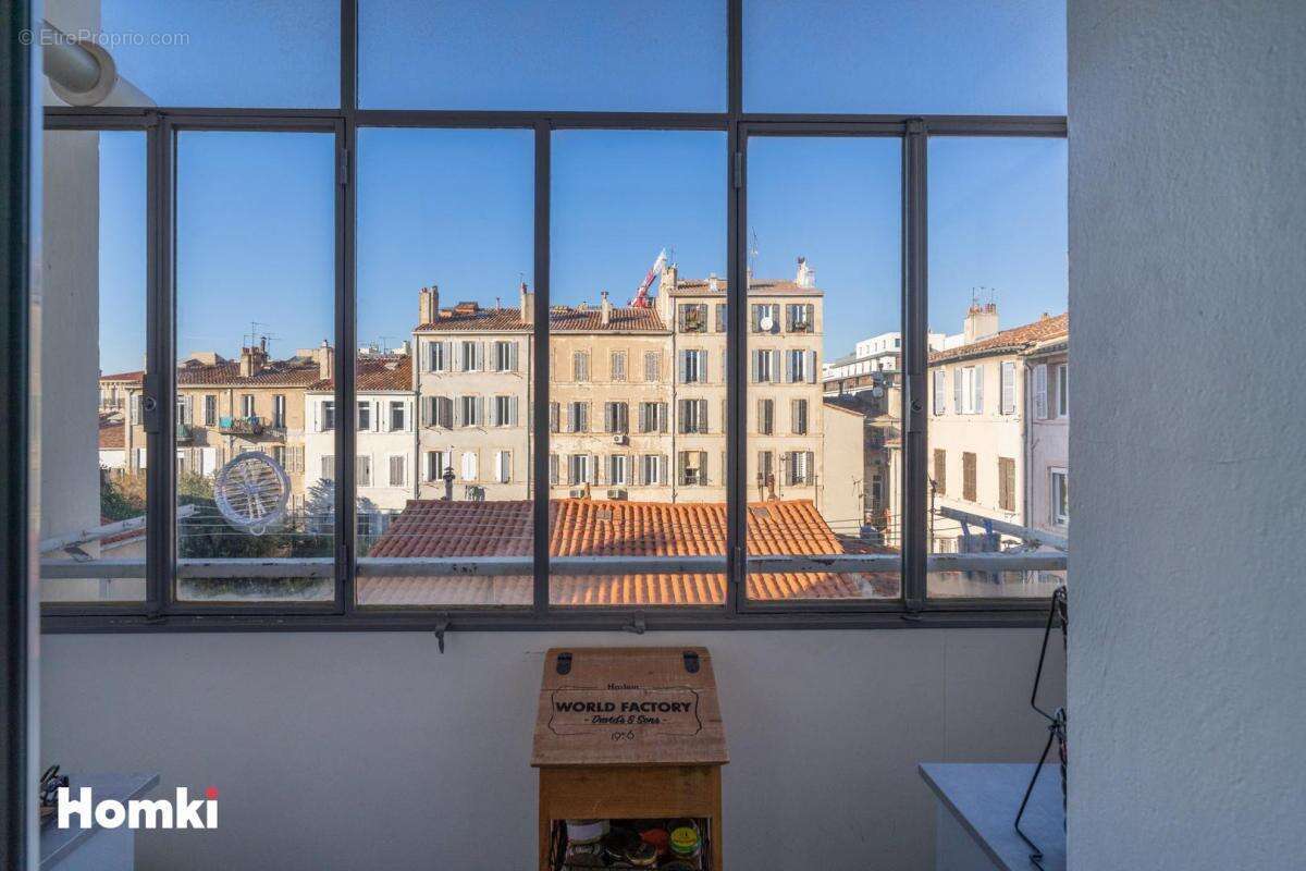 Appartement à MARSEILLE-5E